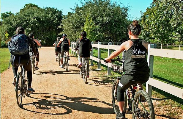 Town Lake Trail Bike Tour in Austin