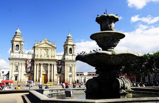 Guatemala city Walking Tour and public bus