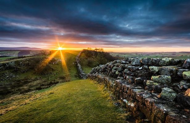 Hadrian's Wall - Full Day - Up to 4 People