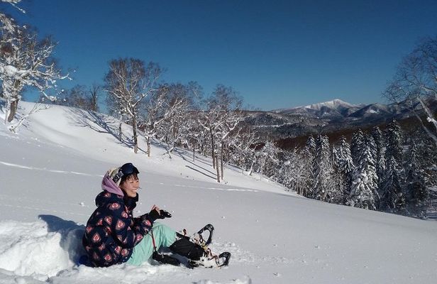 Snowshoe Hike Tour from Sapporo