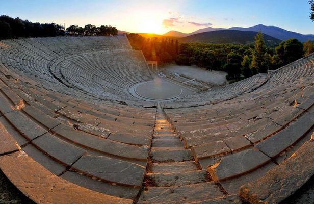 "Exporing Argolis: Full-Day Tour in Mycenae & Nafplio"