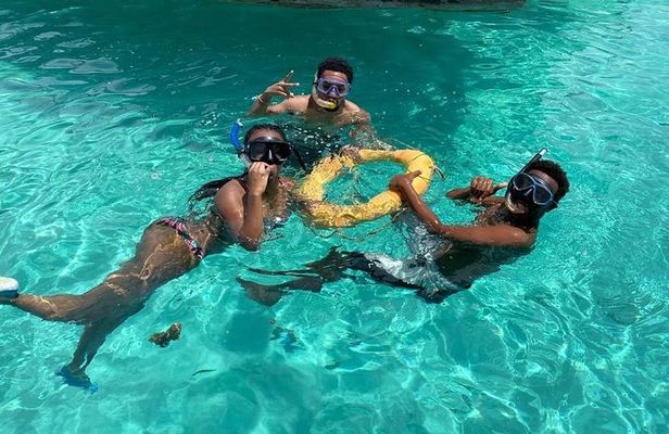 Snorkeling at Mnemba Atoll - Full day Trip