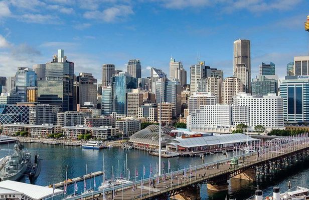 Highlights & Hidden Gems With Locals: Best of Sydney Private Tour