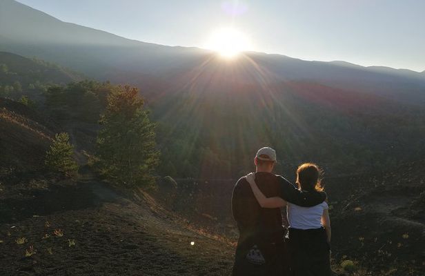 Mount Etna Tour at Sunset - Small Groups from Taormina 