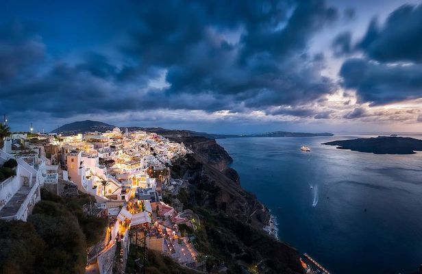 Santorini Luxurious Highlights Tour with Dinner