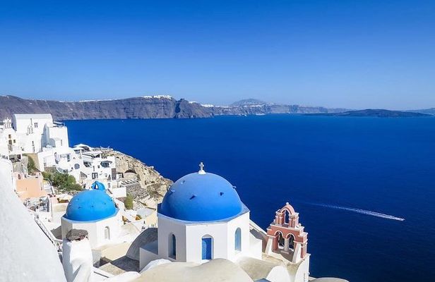 5 Day Tour in Delphi, Meteora, Santorini, Mykonos and Delos