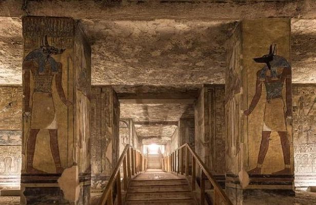 private tour to west bank of luxor and lunch