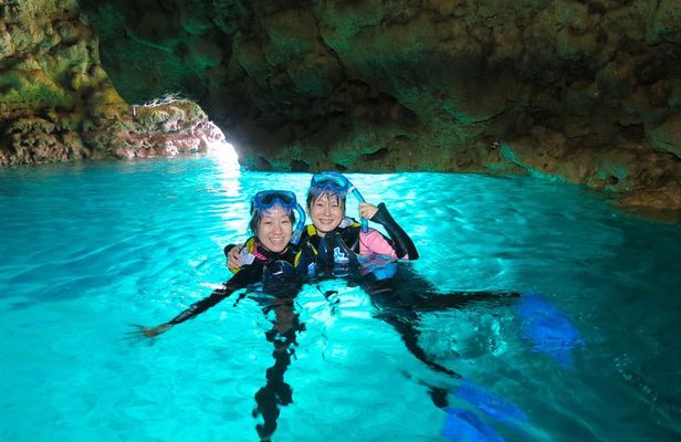 [Okinawa Blue Cave] Snorkeling with Private Guide+ Free Photos