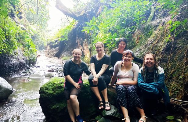 Jakarta Bogor Waterfalls (Guide received Covid Vaccine)