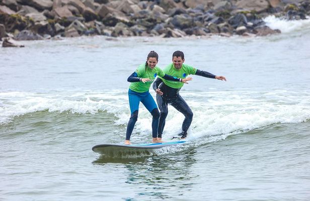 Surf class in Lima, Peru | Includes transportation