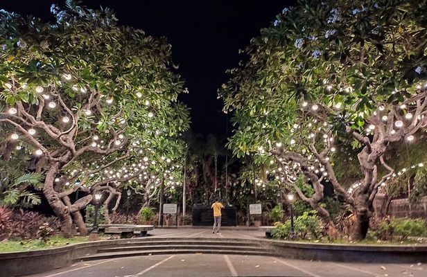 Manila by Night: Discovering City Highlights with Intramuros