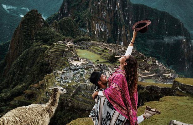Best of Cusco in 2-Days: Sacred Valley and Machu Picchu with Free Airport Pickup