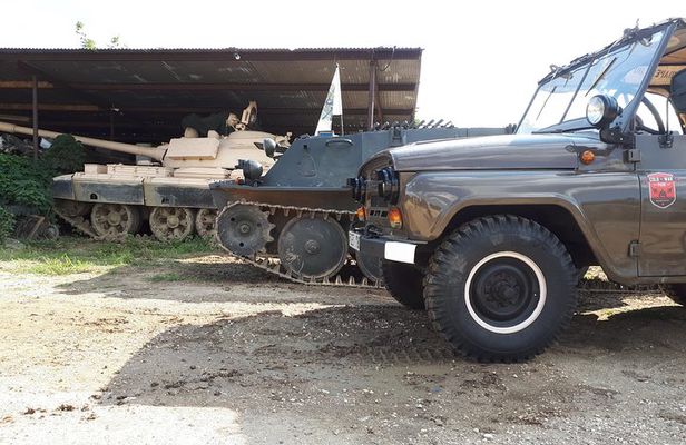 Tank Driving for Families or Friends 