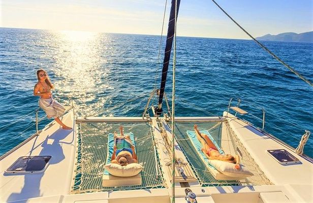Luxury All-Inclusive Catamaran Cruise to Ile aux Cerfs and GRSE Waterfall