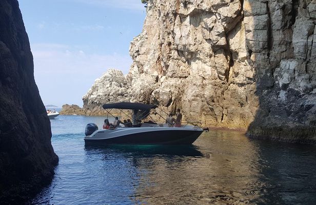 Swimm and dive in Blue and Green caves and sandy beach 