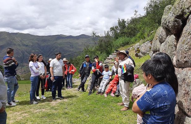 Tour Valle Sur Cusco Tipon, Pikillacta and Andahuaylillas