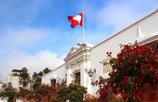 The Larco Museum + Lima Historical tour & Catacombs guided Visit