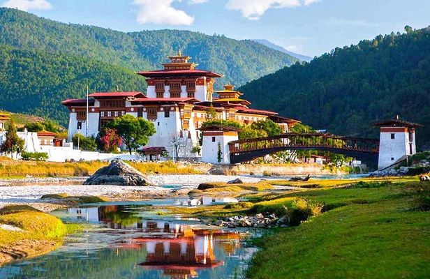 11 Days Nepal and Bhutan Highlights Tour