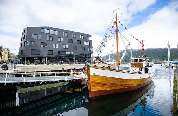  1 Hour Photo & History Cruise