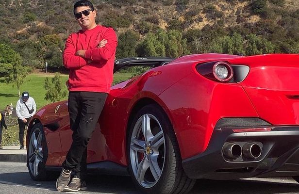 20min Driving Tour: Hollywood Blvd to Sunset Blvd in Ferrari