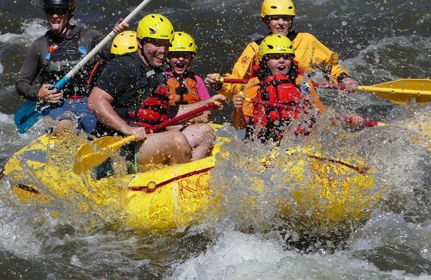 Bighorn Sheep Canyon Raft and Zipline - Class III Rapids, 9 Zip Lines, & lunch