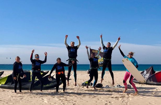 Semi private kitesurfing course