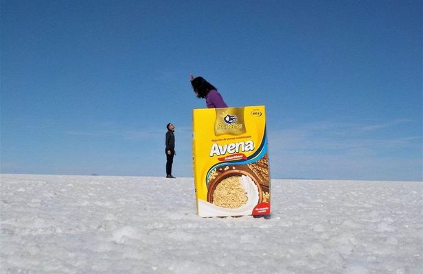 Uyuni Salt 1 day Tour with guide in English + Lunch and Sunset