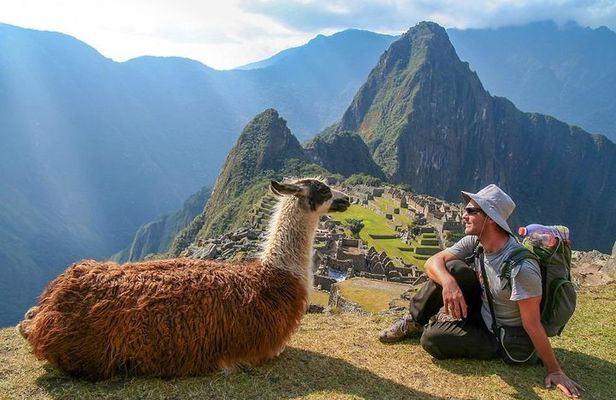Private Tour: 6 days|| Cusco || MachuPicchu ||Rainbow Mountain||