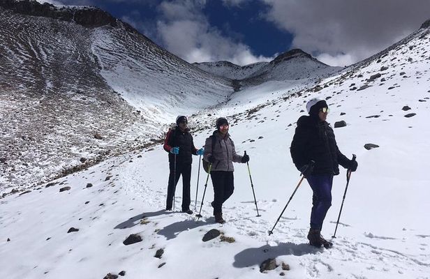 Cerro Toco (Volcano) 5,604 m.a.s.l.