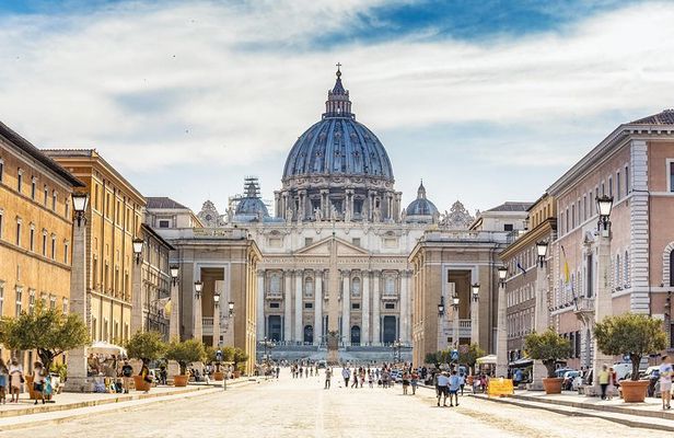 Vatican Museum and Sistine Chapel Guided Tour | Group Tour
