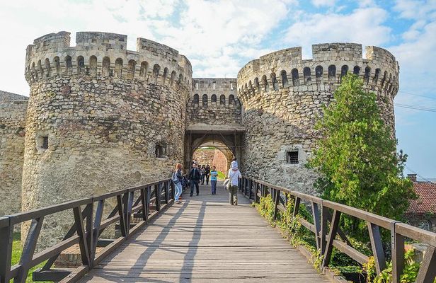 Historic Belgrade: Exclusive Private Tour with a Local Expert