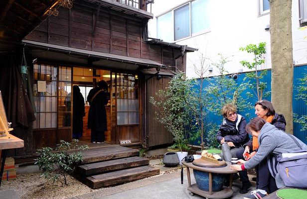 The Old Quarter of Tokyo - Yanaka Walking Tour