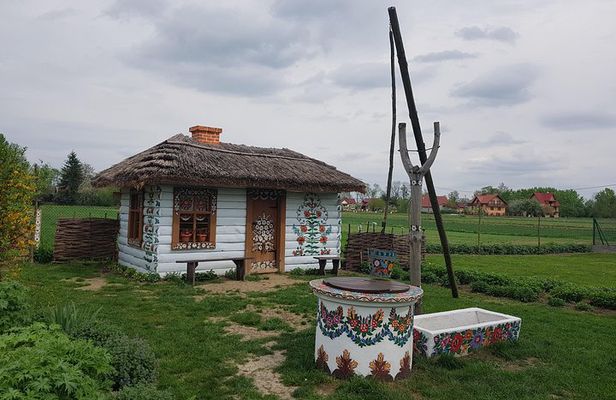 Zalipie, painted village, regular small group tour from Krakow