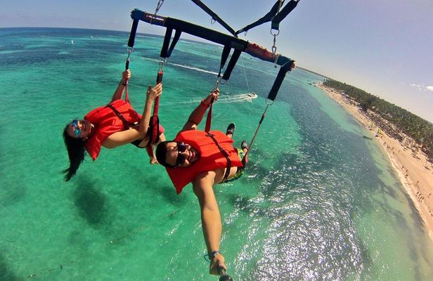 Parasailing Vip From Punta Cana