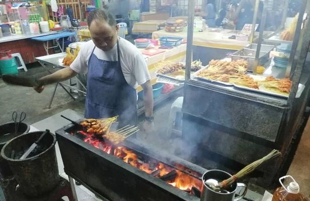 Yummy Yummy Street Food Tasting + Kuala Lumpur Night Tour(Guided)