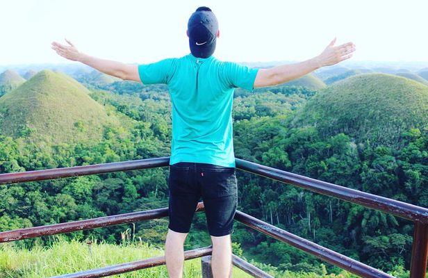 Bohol Chocolate Hills & Tarsiers with roundtrip ferry from Cebu