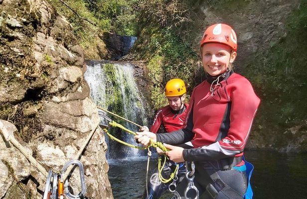 Discover canyoning