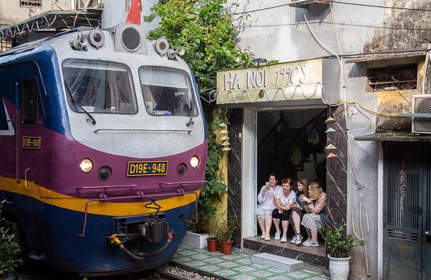 Hanoi premium city tour with goods, bads and weirds