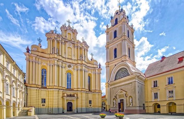 Discover Vilnius’ most Photogenic Spots with a Local