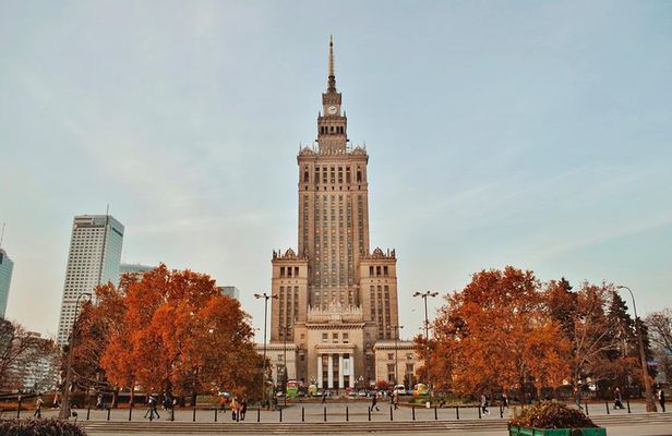 Explore the Instaworthy Spots of Warsaw with a Local
