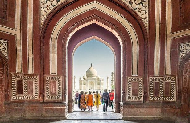 Private Taj Mahal & Agra Optional Sunrise Tour by Ac Car