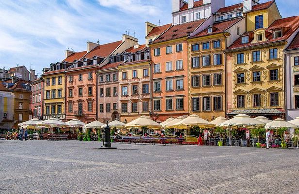Discover Warsaw’s most Photogenic Spots with a Local