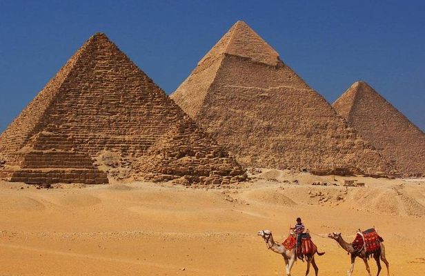 Full Private Trip To Memphis Sakkara Giza Pyramids Sphinx + Lunch