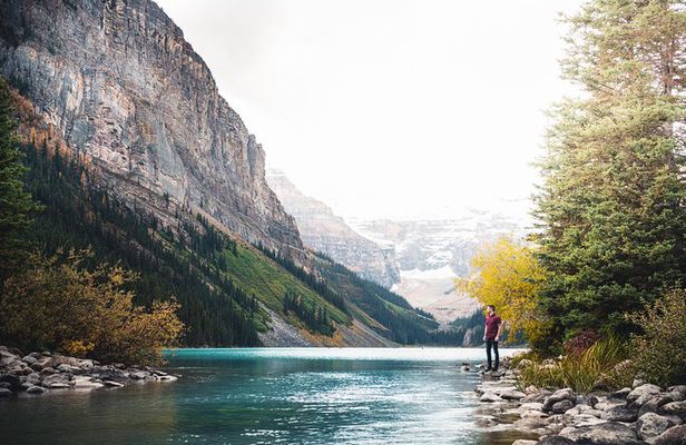 Discover Lake Louise (Spring & Fall Sightseeing)