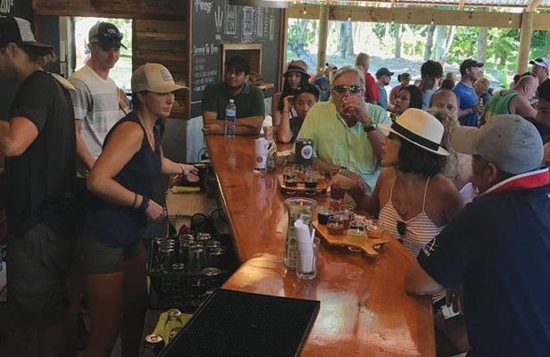 Half-Day Tour in Roatan With Brewery, Rum and Chocolate Factories visit