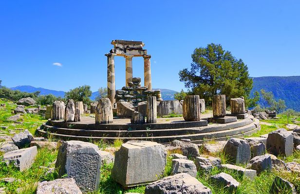Delphi Private Tour from Athens: A Trip at the Navel of the Earth