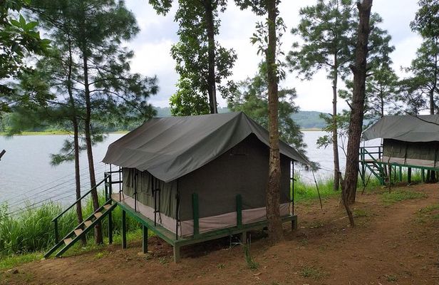 Majestic Umiam Lake Experience