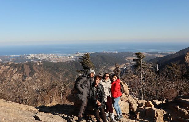 Exclusive Private Trip to Mt Seorak & East Sea!!