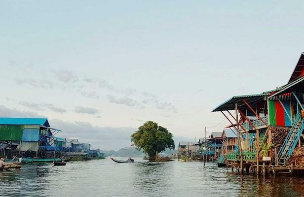 3 day private tour: Angkor,waterfall,Beng Mealea,floating village,Banteay srei.