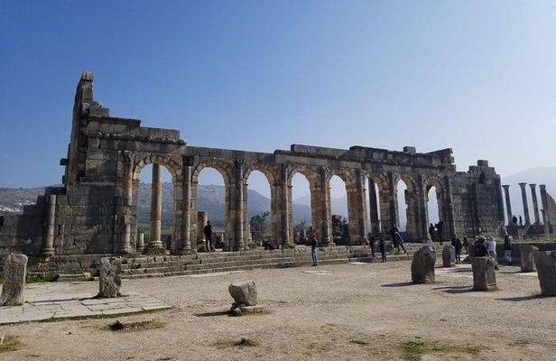 Excursion privée d’une journée à Meknes volubilis et Moulay Idris